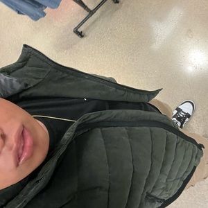 Meet your Posher, Derek